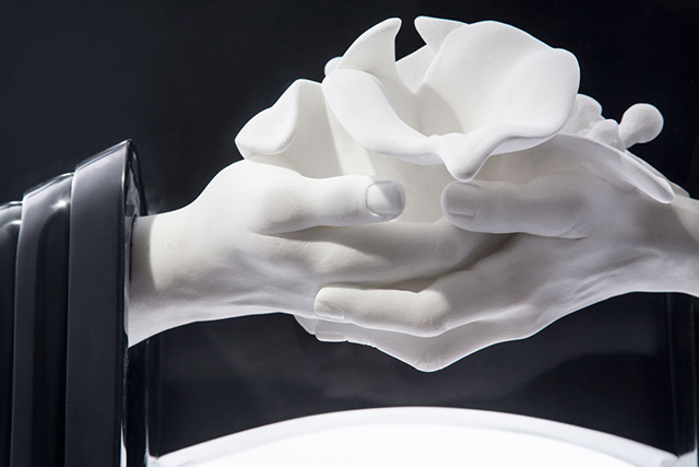 «Bas-relief 2» Время откровений: персональная выставка Айдан Салаховой в галерее Saatchi (фото 1)