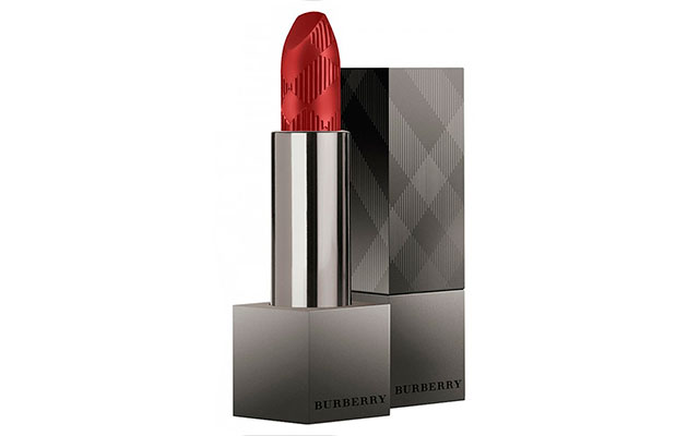 10 самых стойких помад к Новому году (фото 10)