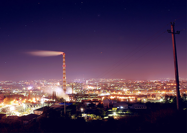 Ночной Кишинев (вид из района Чеканы). Фото: Samoil Alexei Alexandru/ via WC Путешествия по странам СНГ: 10 направлений (фото 8)