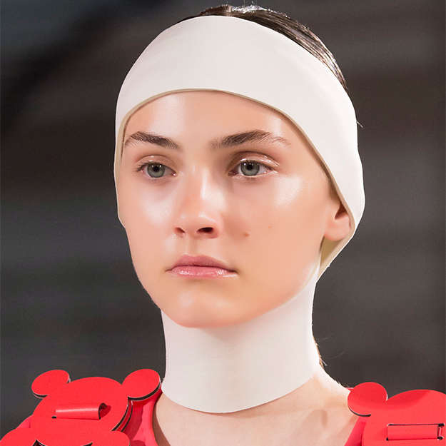 Бьюти-итоги года: 15 главных трендов (фото 11)