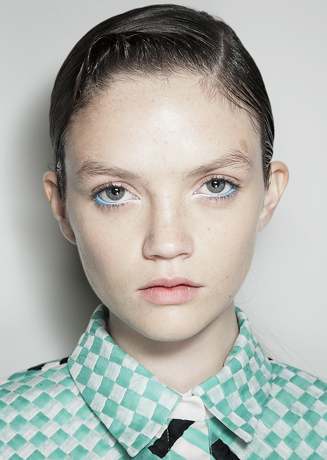 Holly Fulton Летний макияж глаз: примеры с подиума (фото 5)