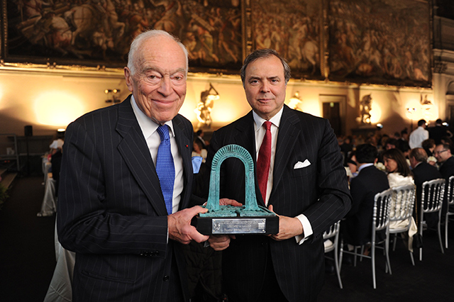 Леонард Лаудер и Марио Платеро после вручения премии Renaissance Man of the Year Человек эпохи Возрождения: интервью с Леонардом А. Лаудером (фото 1)