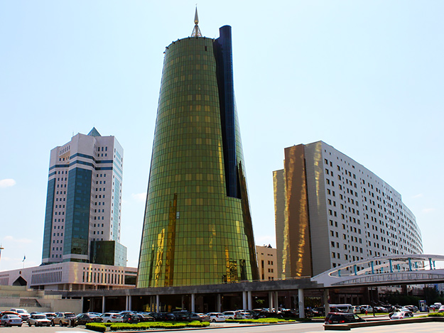 Астана. Фото: Николай Ольховой/ via WC Путешествия по странам СНГ: 10 направлений (фото 1)