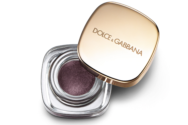 Сияние стали: 10 лучших теней с эффектом металлик (фото 8)