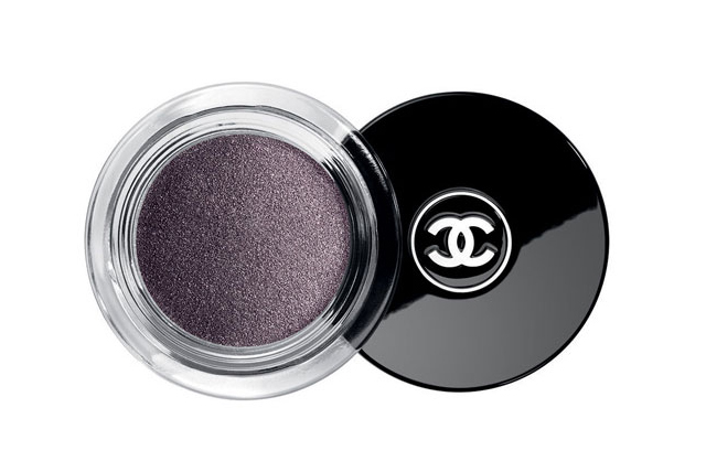 Сияние стали: 10 лучших теней с эффектом металлик (фото 2)