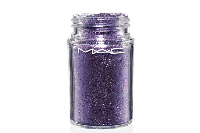 Сияние стали: 10 лучших теней с эффектом металлик (фото 7)