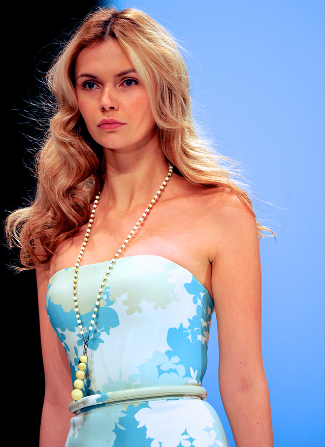 Обзор Buro 24/7: Valentin Yudashkin, весна-лето 2015 (фото 2)