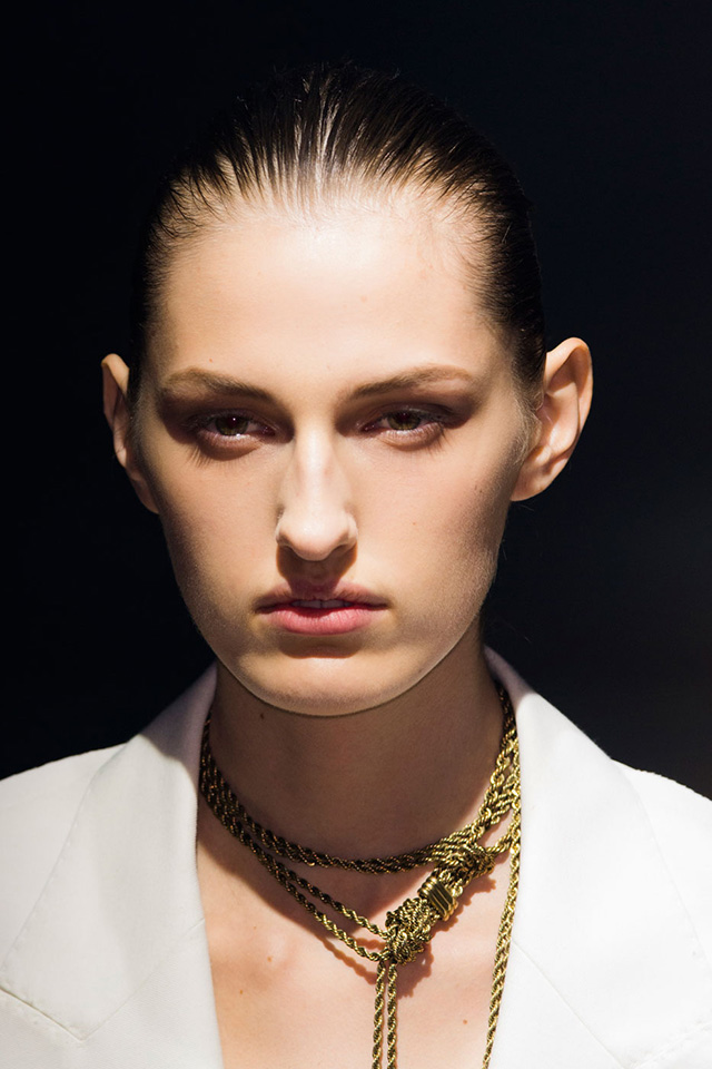 Красота в деталях: образ с показа Lanvin (фото 2)