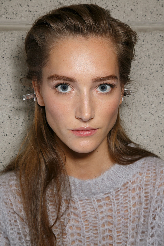 Красота в деталях: образ с показа Versace (фото 3)