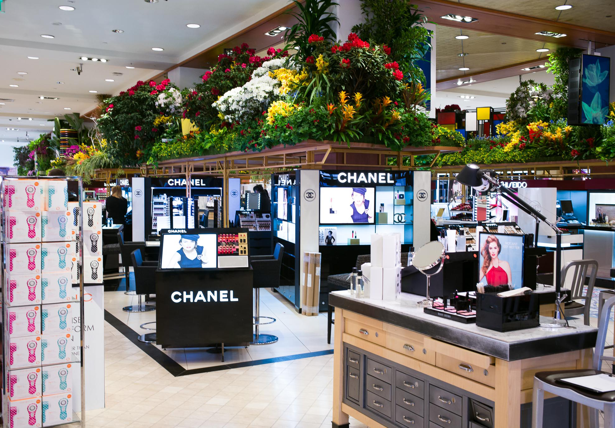 Цветущая арт-галерея (фото 1)