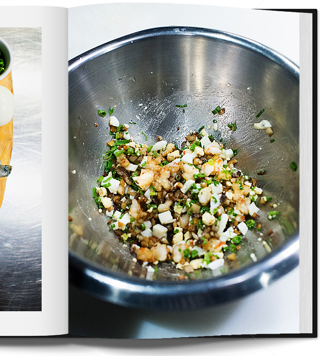 Блюдо недели: фаршированные кальмары с луковым пирогом от Анатолия Казакова (фото 3)