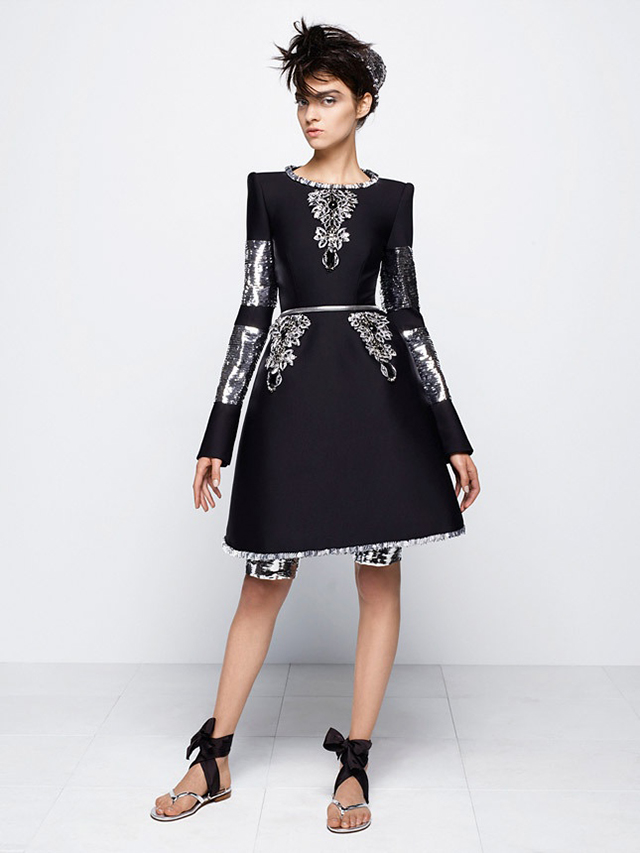 Магда Лагинхе в съемке к выходу Chanel Couture, осень-зима 2014 (фото 4)