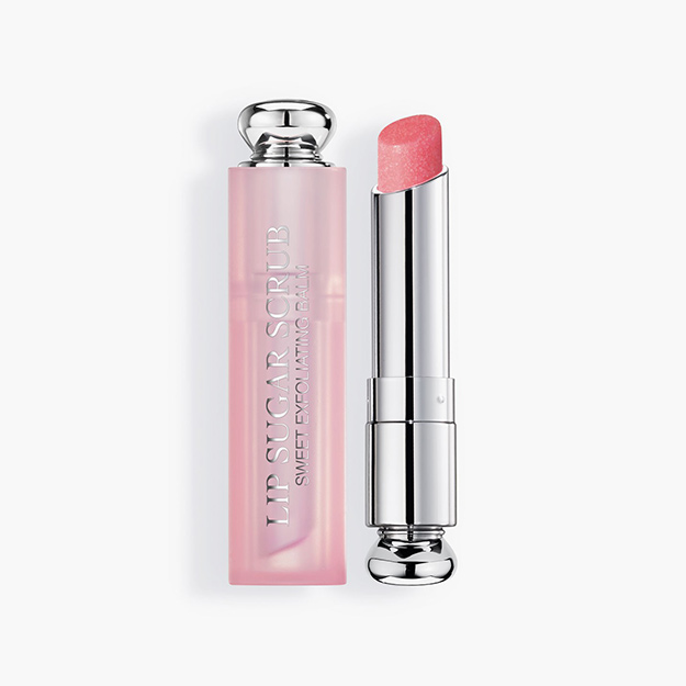 Новинки недели: скраб для губ, антивозрастная линия для волос и новые ароматы от Maison Margiela (фото 2)