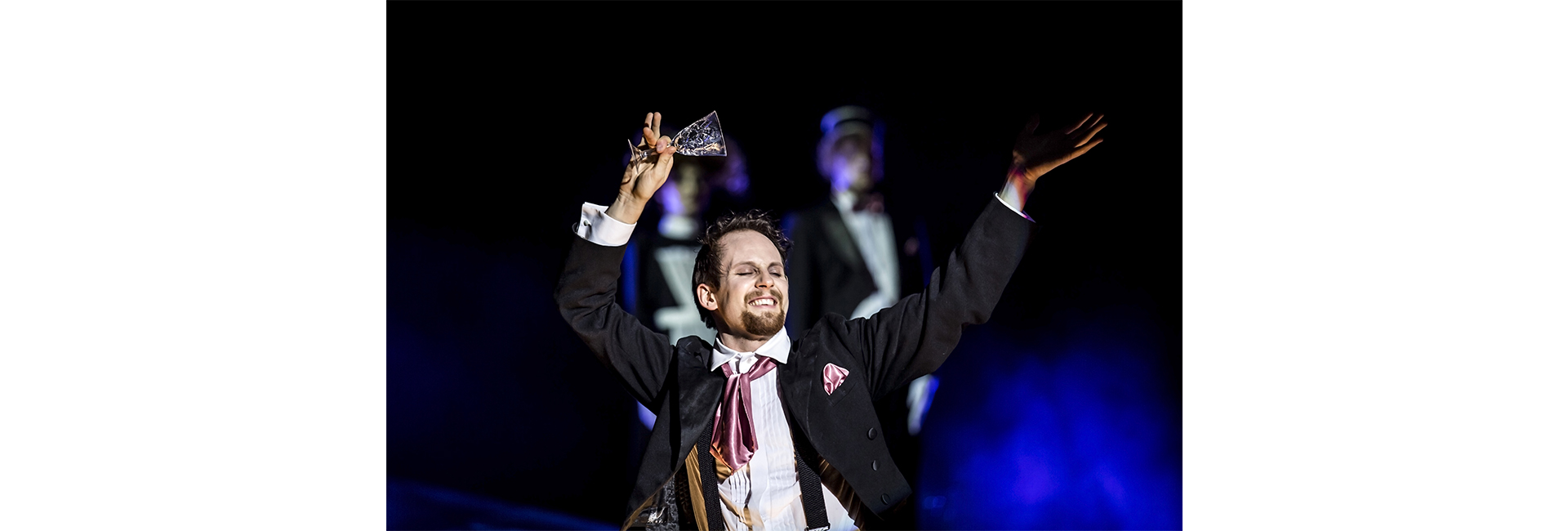 Рыба моей мечты. Спектакль «Кузмин. Форель разбивает лед» в «Гоголь-центре» (фото 1)