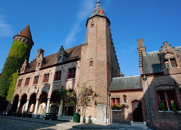 10 мест из фильма «Залечь на дно в Брюгге» (фото 6)