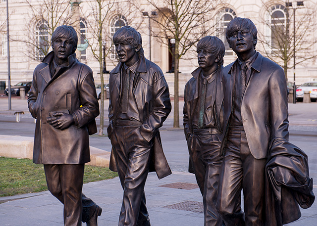В Ливерпуле установили новый памятник The Beatles (фото 2)