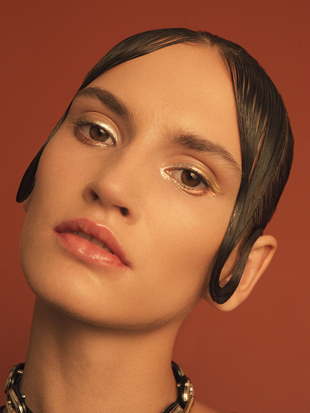 7 вариантов новогоднего макияжа и укладки (фото 2)