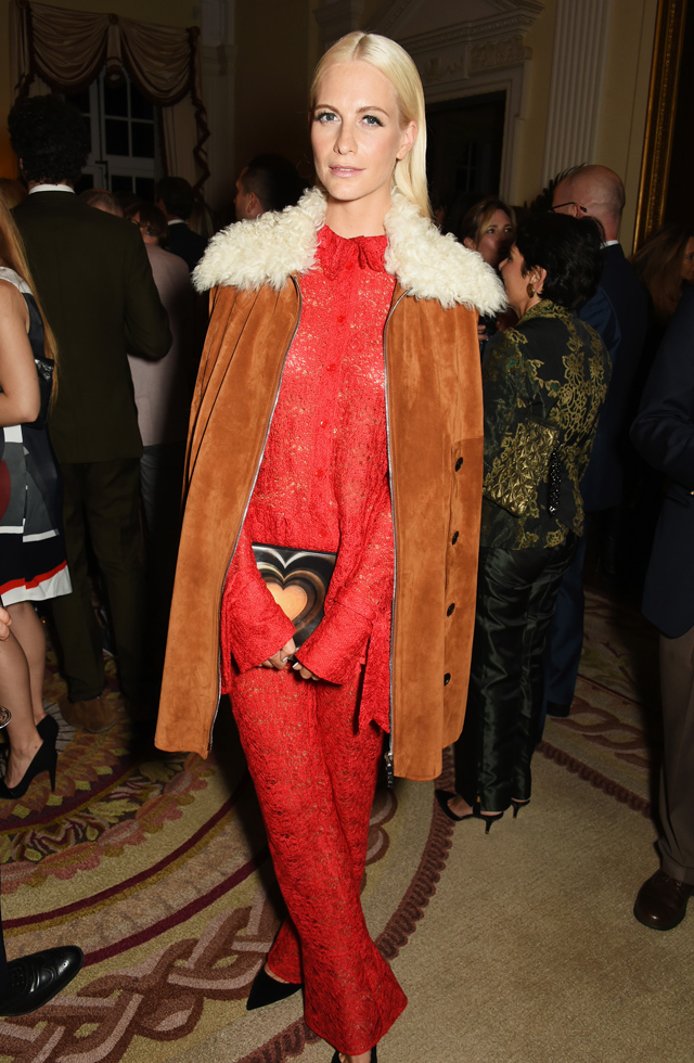 Поппи Делевинь