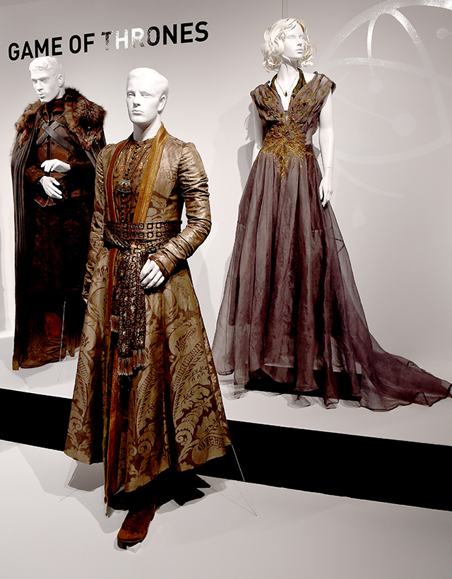 Выставка костюмов из самых популярных сериалов (фото 3)