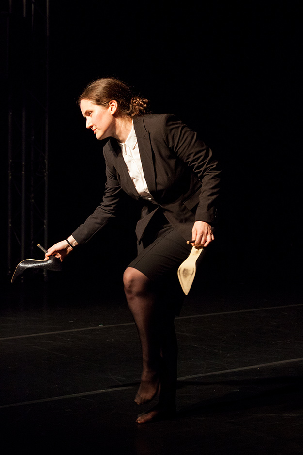 The_Marusya: спектакль, который рассказывает зрителю, чего от него хочет театр (фото 2)