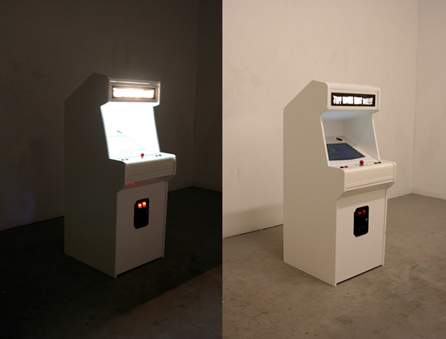 Взорвать работы Джеффа Кунса теперь можно в берлинском музее (фото 1)