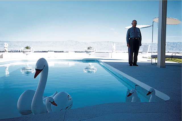 Робер Дуано. Надувные лебеди. Палм-Спрингс, 1960 Лучшие московские выставки февраля (фото 6)