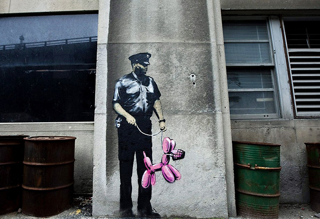 Toronto Стало известно, кто скрывается под псевдонимом Бэнкси. Или нет? (фото 3)