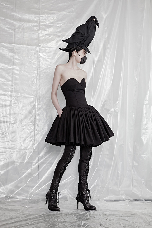 A. F. Vandevorst, осень-зима 2015/2016 Курс на Брюссель: выставка The Belgians. An unexpected fashion story (фото 4)