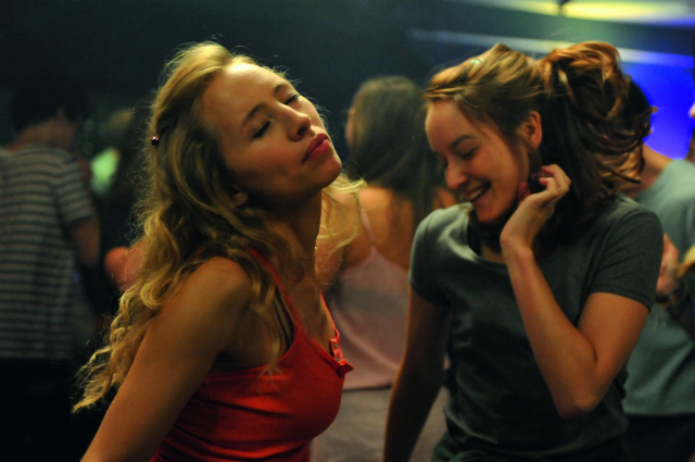 Фильм недели: "Новая подружка" Франсуа Озона (фото 3)