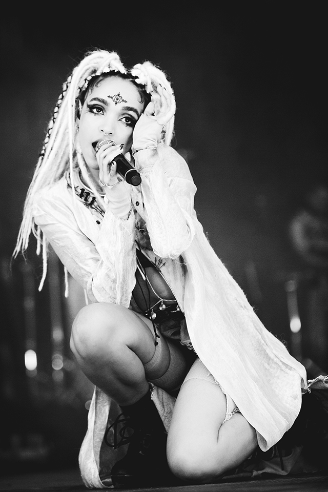 FKA Twigs Первая "Ласточка": отчет с московского фестиваля (фото 1)