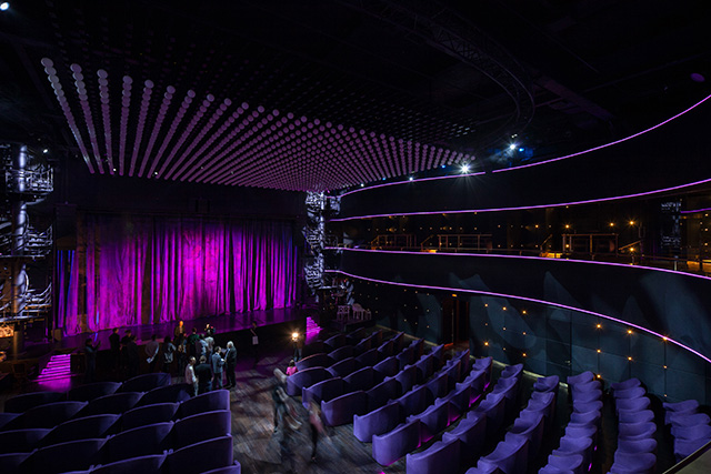 Шоу начинается: экскурсия Buro 24/7 по "Ленинград Центру" (фото 6)