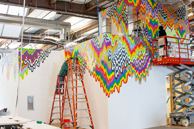 Джен Старк разрисовала стены нового пространства Facebook (фото 1)