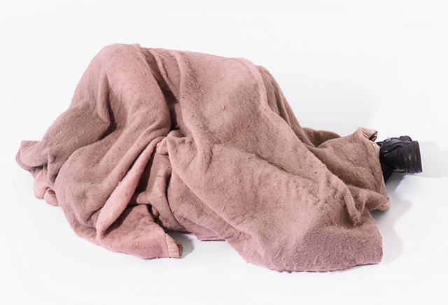 Маурицио Каттелан. Jeann_Pierre, 1999 В Нью-Йорке выставят Маурицио Каттелана (фото 2)