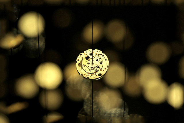 В Токио открылась арт-инсталляция из 80 тысяч циферблатов (фото 2)