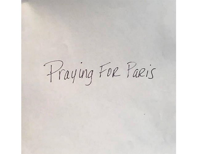 Картинки людей по всему миру в поддержку трагедии в Париже (фото 7)