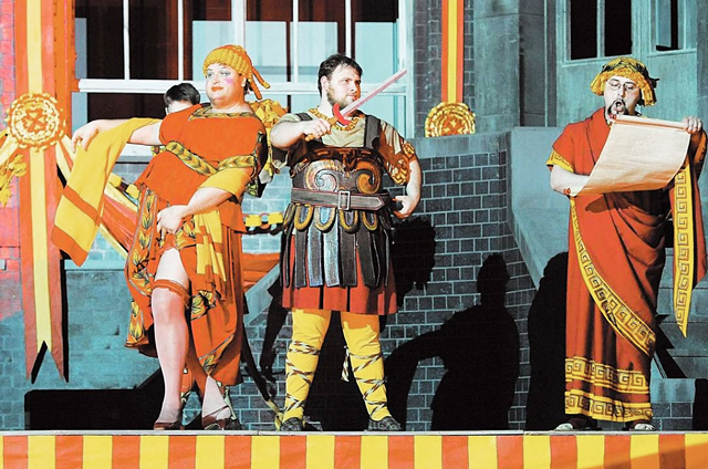 «Сон в летнюю ночь» Праведный гнев: "Тангейзер" и другие театральные скандалы последних лет (фото 3)