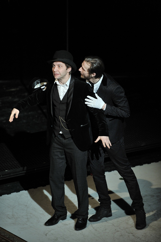 Проверка на стыд: "Современная идиллия" в Мастерской Петра Фоменко (фото 2)