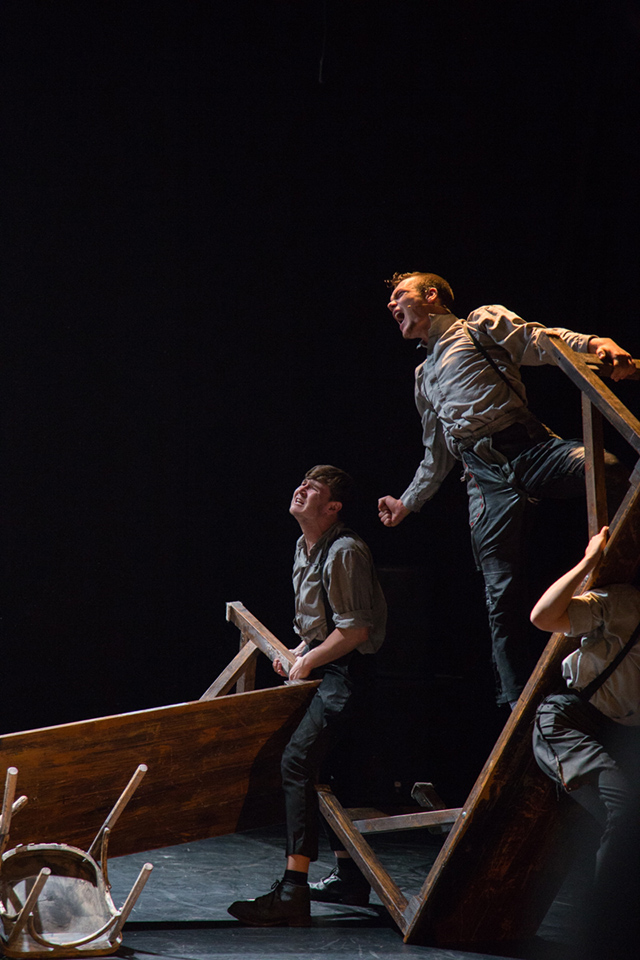 Ужасы войны и виртуозная пластика: "Конармия" в Центре имени Мейерхольда (фото 9)