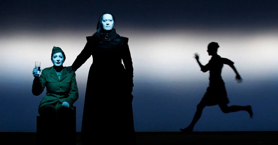 "Жизнь и смерть": перформанс Марины Абрамович в Нью-Йорке (фото 2)