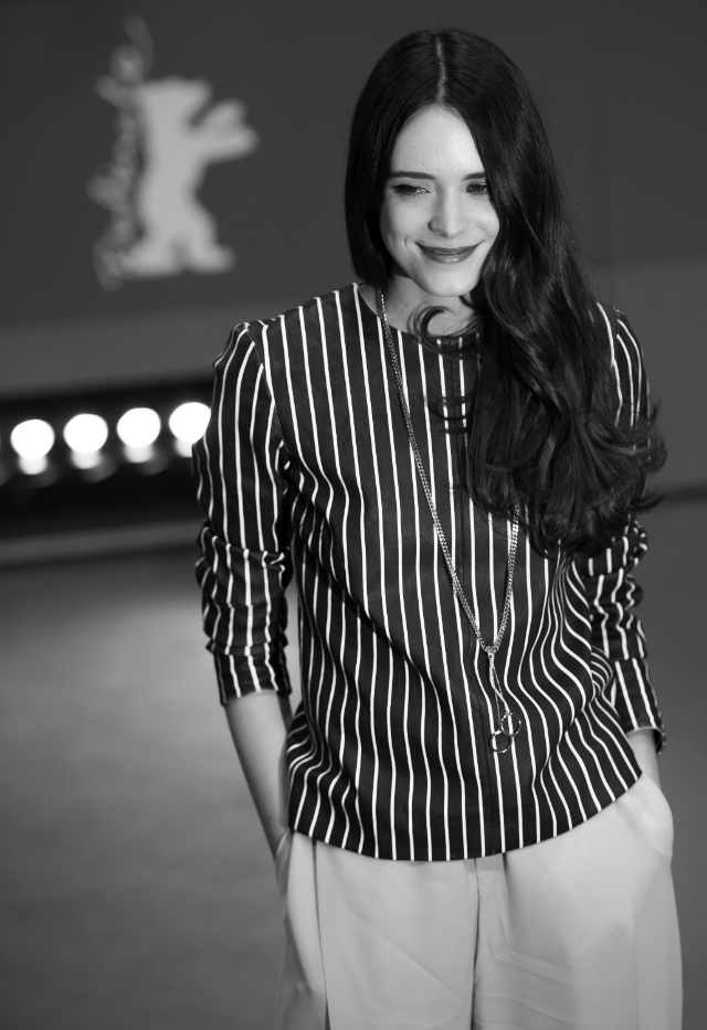 Стейси Мартин Стейси Мартин