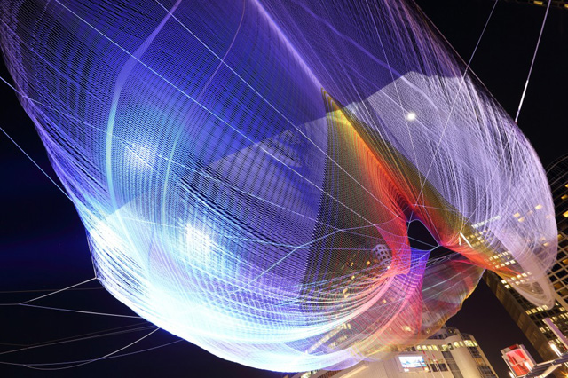 Парящая скульптура Джанет Эхельман в Ванкувере (фото 1)