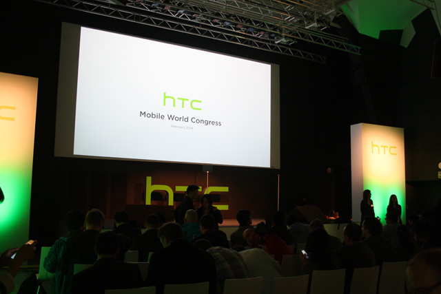 Новинки HTC на выставке MWC: смартфон Desire 816 и "суперкомпьютер" (фото 2)