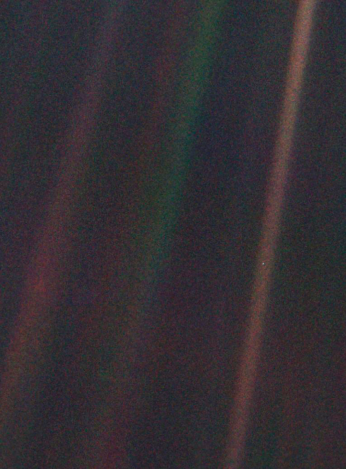 NASA сделает портрет Земли с поверхности Сатурна (фото 1)