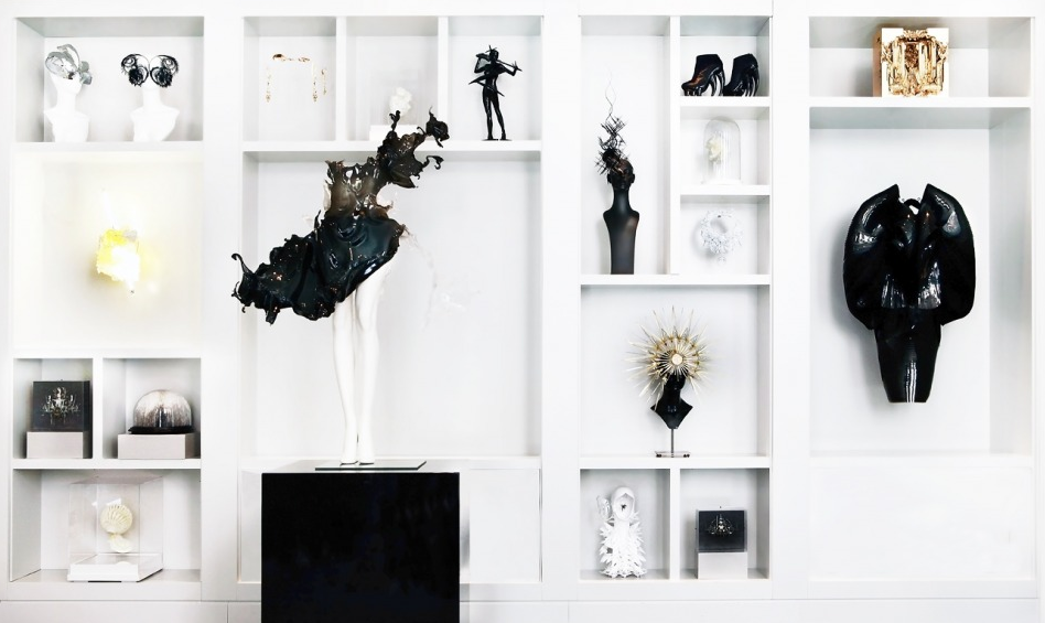 Первое музыкальное видео Дафны Гиннесс (фото 1)