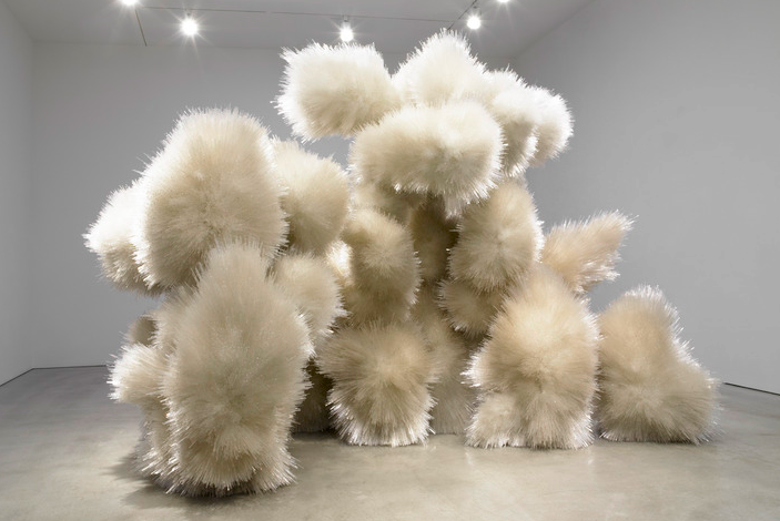 Новые скульптуры Тары Донован в галерее Pace (фото 6)