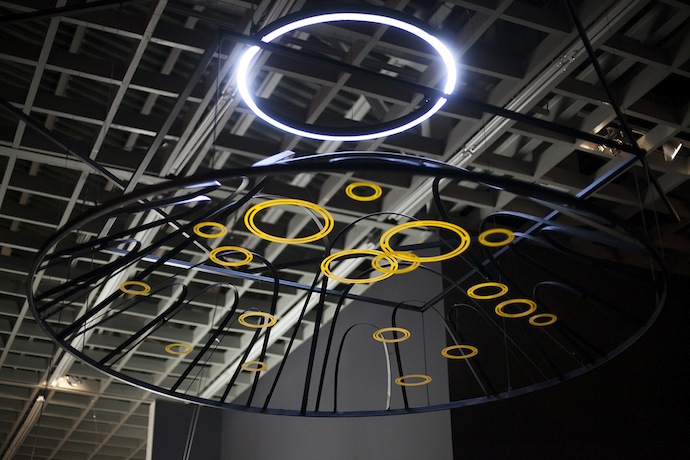 Олег Кулик. "Купол" Олег Кулик. "Купол"