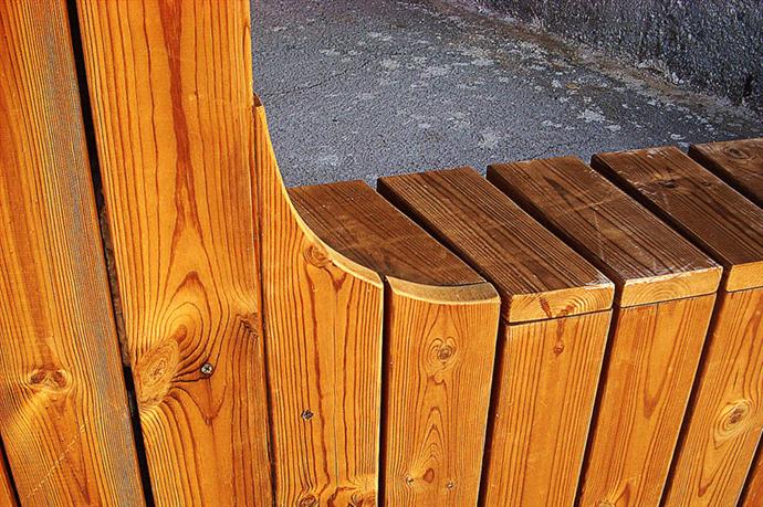 Многофункциональный павильон в испанской степи (фото 12)