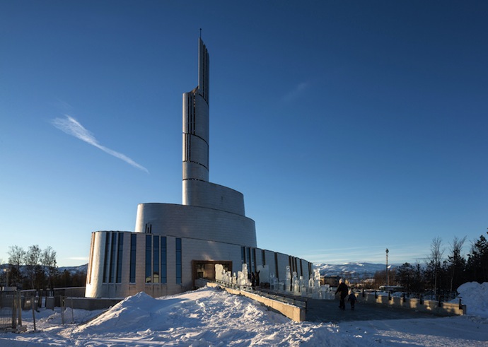 "Собор северного сияния" в Норвегии (фото 2)