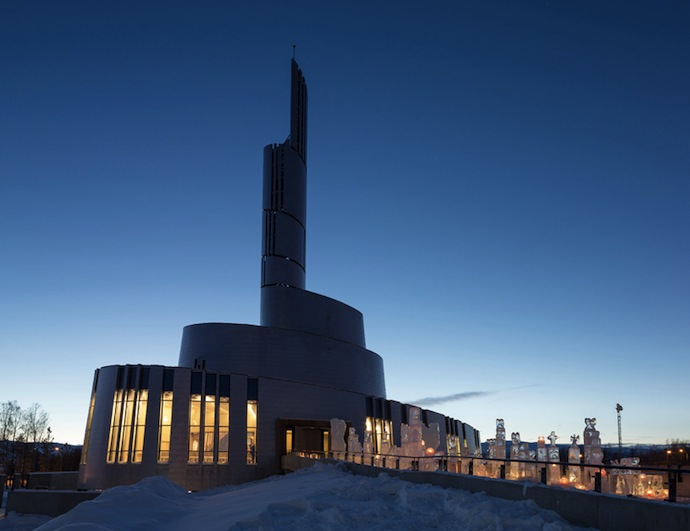 "Собор северного сияния" в Норвегии (фото 5)