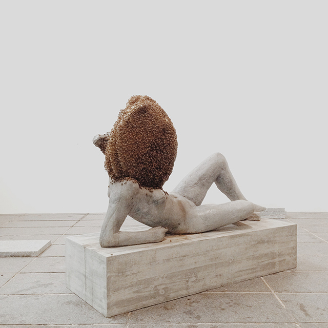 Пьер Юиг. "Лежащая обнаженная" Свежий взгляд на человека в искусстве: выставка в Hayward Gallery (фото 5)